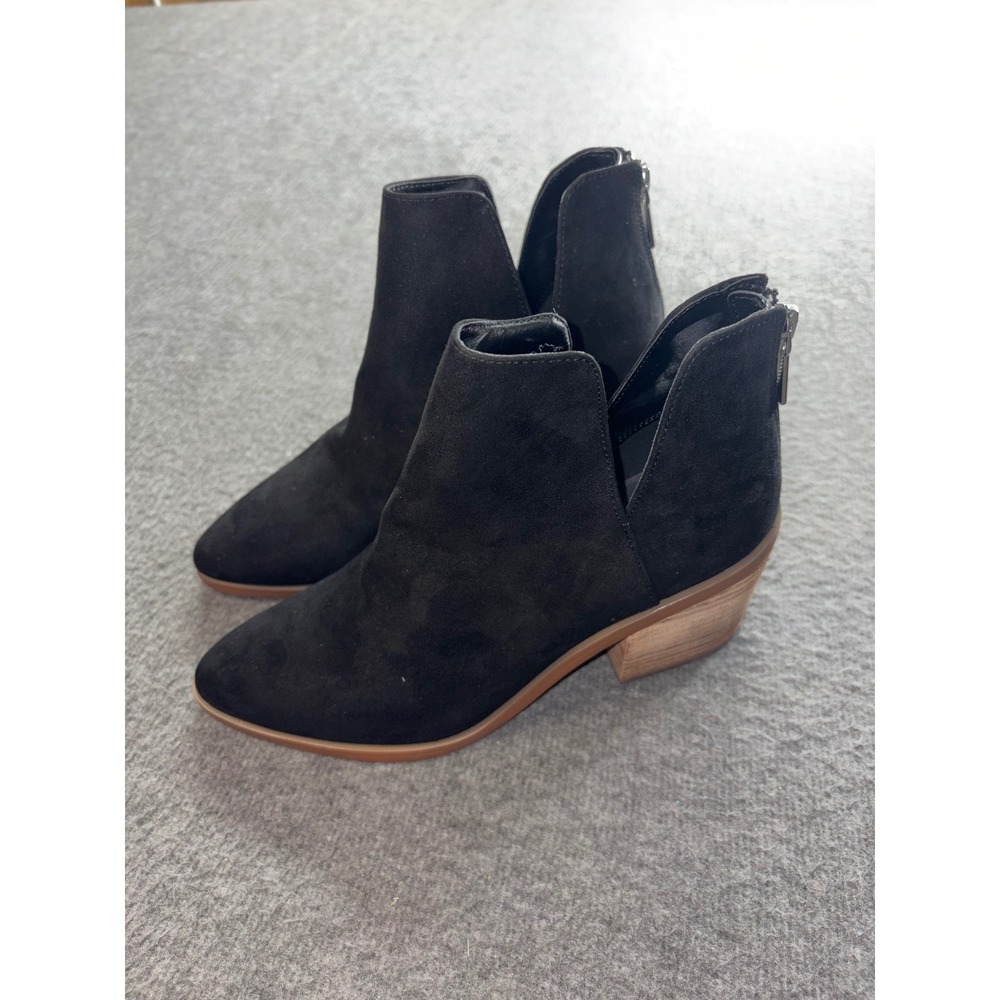 BP Brynn Black Faux Suede Side Cutout Ankle Boots Block Heel Size 7M